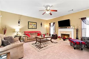 590 Buckingham Ter, Fairburn, GA 30213 - Photo 10