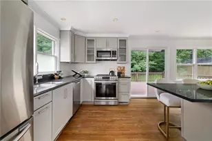 1097 Shepherds Ln NE, Atlanta, GA 30324 - Photo 12