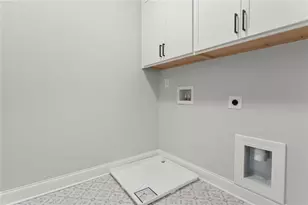 55 Bourbon St, Senoia, GA 30276 - Photo 36