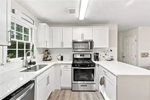 137 Landing Ln, Powder Springs, GA 30127 - Photo 4