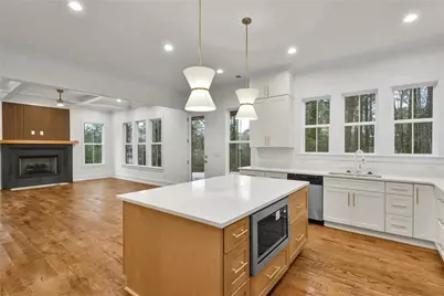 3367 Dodson Drive, East Point, GA 30344 - Photo 10