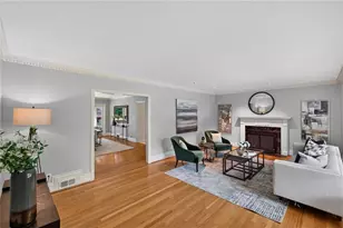1040 Lindridge Dr NE, Atlanta, GA 30324 - Photo 6