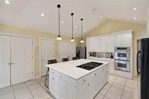 1040 Lindridge Dr NE, Atlanta, GA 30324 - Photo 18