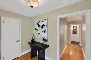 1040 Lindridge Dr NE, Atlanta, GA 30324 - Photo 4