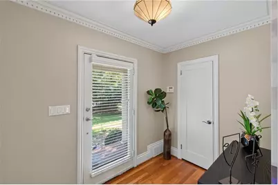 1040 Lindridge Drive NE, Atlanta, GA 30324 - Photo 4