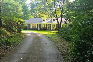 816 Bruce Jackson Rd, Newnan, GA 30263 - Photo 4