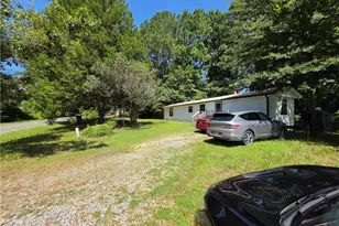 5170 Hurt Bridge Rd, Cumming, GA 30028 - Photo 26