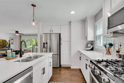 2481 McCurdy Way, Decatur, GA 30033 - Photo 10