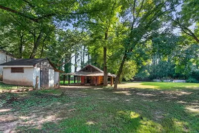 1885 Connally Drive, Atlanta, GA 30344 - Photo 10