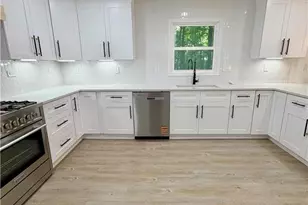 6211 Emerald Springs Dr SE, Acworth, GA 30102 - Photo 12