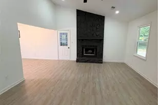 6211 Emerald Springs Dr SE, Acworth, GA 30102 - Photo 6