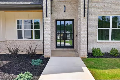187 Chariot Court, Jefferson, GA 30549 - Photo 2