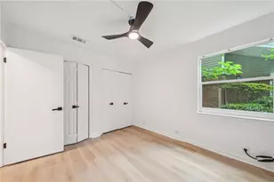 22 Dunwoody Springs Dr, Atlanta, GA 30328 - Photo 20