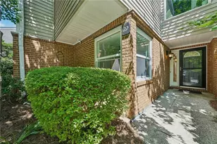 22 Dunwoody Springs Dr, Atlanta, GA 30328 - Photo 4