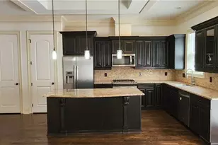 492 Pearl Cove Ct, Sandy Springs, GA 30350 - Photo 4