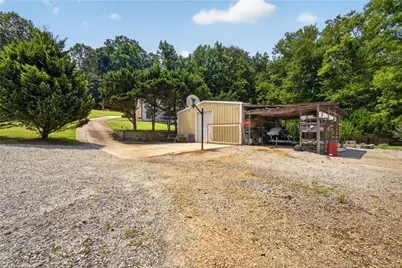 43 Bailey Drive SW, Lilburn, GA 30047 - Photo 30