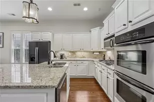 934 Grey Village Cir, Marietta, GA 30068 - Photo 6