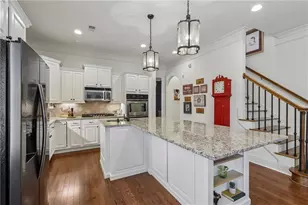 934 Grey Village Cir, Marietta, GA 30068 - Photo 12