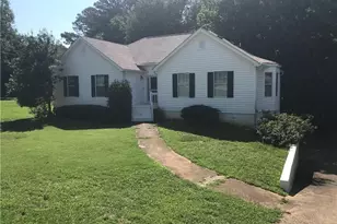 4197 Sterling Pointe Dr, Douglasville, GA 30135 - Photo 2