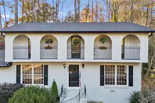 4894 Macbain Ln, Dunwoody, GA 30360 - Photo 4