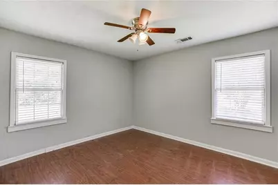 6076 Atlanta Highway, Flowery Branch, GA 30542 - Photo 20