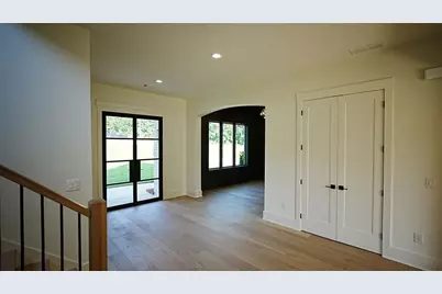 6218 Blackjack Road, Flowery Branch, GA 30542 - Photo 4