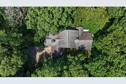 6415 River Chase Circle, Sandy Springs, GA 30328 - Photo 2