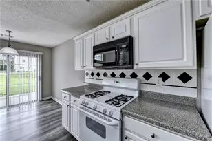 9210 Friarbridge Dr, Suwanee, GA 30024 - Photo 24