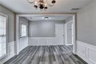 9210 Friarbridge Dr, Suwanee, GA 30024 - Photo 8