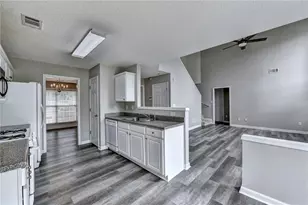 9210 Friarbridge Dr, Suwanee, GA 30024 - Photo 18