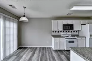 9210 Friarbridge Dr, Suwanee, GA 30024 - Photo 16