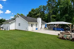 1729 Brandi Ln, Loganville, GA 30052 - Photo 8