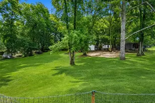 1729 Brandi Ln, Loganville, GA 30052 - Photo 4