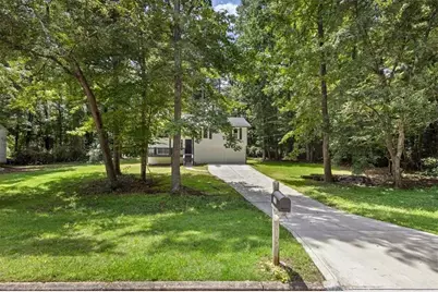2152 Cedar Creek Lane, Lithia Springs, GA 30122 - Photo 4
