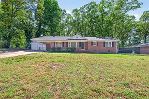 234 N 5th Ave, Winder, GA 30680 - Photo 8