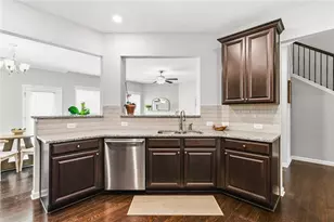525 Coral, Marietta, GA 30064 - Photo 8