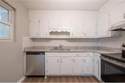 2660 Beacon Drive, Atlanta, GA 30349 - Photo 32
