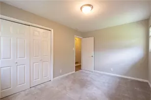 2660 Beacon Dr, Atlanta, GA 30349 - Photo 16