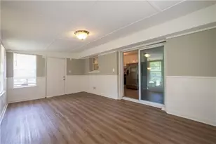 2660 Beacon Dr, Atlanta, GA 30349 - Photo 6