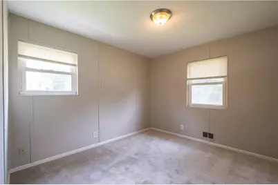 2660 Beacon Drive, Atlanta, GA 30349 - Photo 10