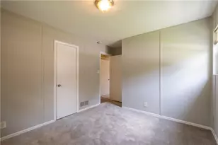 2660 Beacon Dr, Atlanta, GA 30349 - Photo 12
