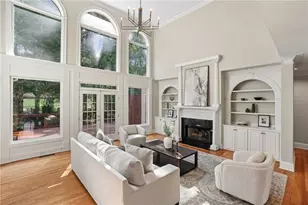 12135 Helleri Hollow, Johns Creek, GA 30005 - Photo 10