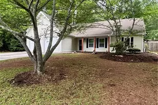 1135 Burning Bush Dr, Loganville, GA 30052 - Photo 2