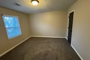 1129 Guernsey Dr, Lawrenceville, GA 30043 - Photo 14
