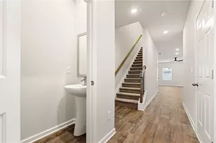 5228 Mundy Grove Ln, Gainesville, GA 30504 - Photo 2