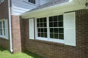 2910 Knollwood Trail, East Point, GA 30344 - Photo 2