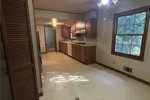 2910 Knollwood Trail, East Point, GA 30344 - Photo 40