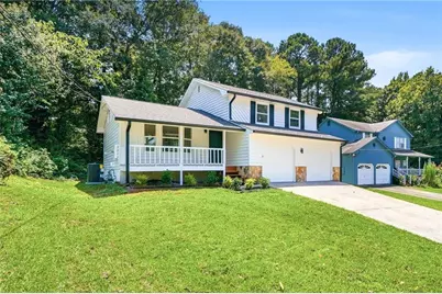 5641 Clifton Place, Stone Mountain, GA 30087 - Photo 2