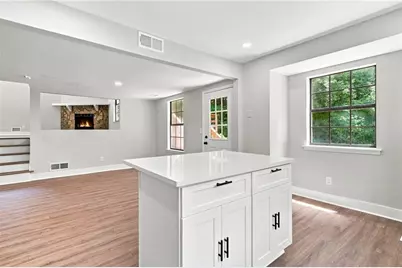 5641 Clifton Place, Stone Mountain, GA 30087 - Photo 10