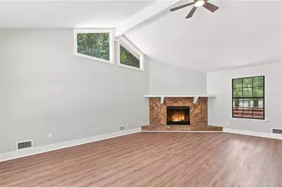 5641 Clifton Place, Stone Mountain, GA 30087 - Photo 6